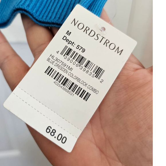 NWT Trouvé White Gray Blue Colorblock Sweater Size Medium - Picture 5 of 5